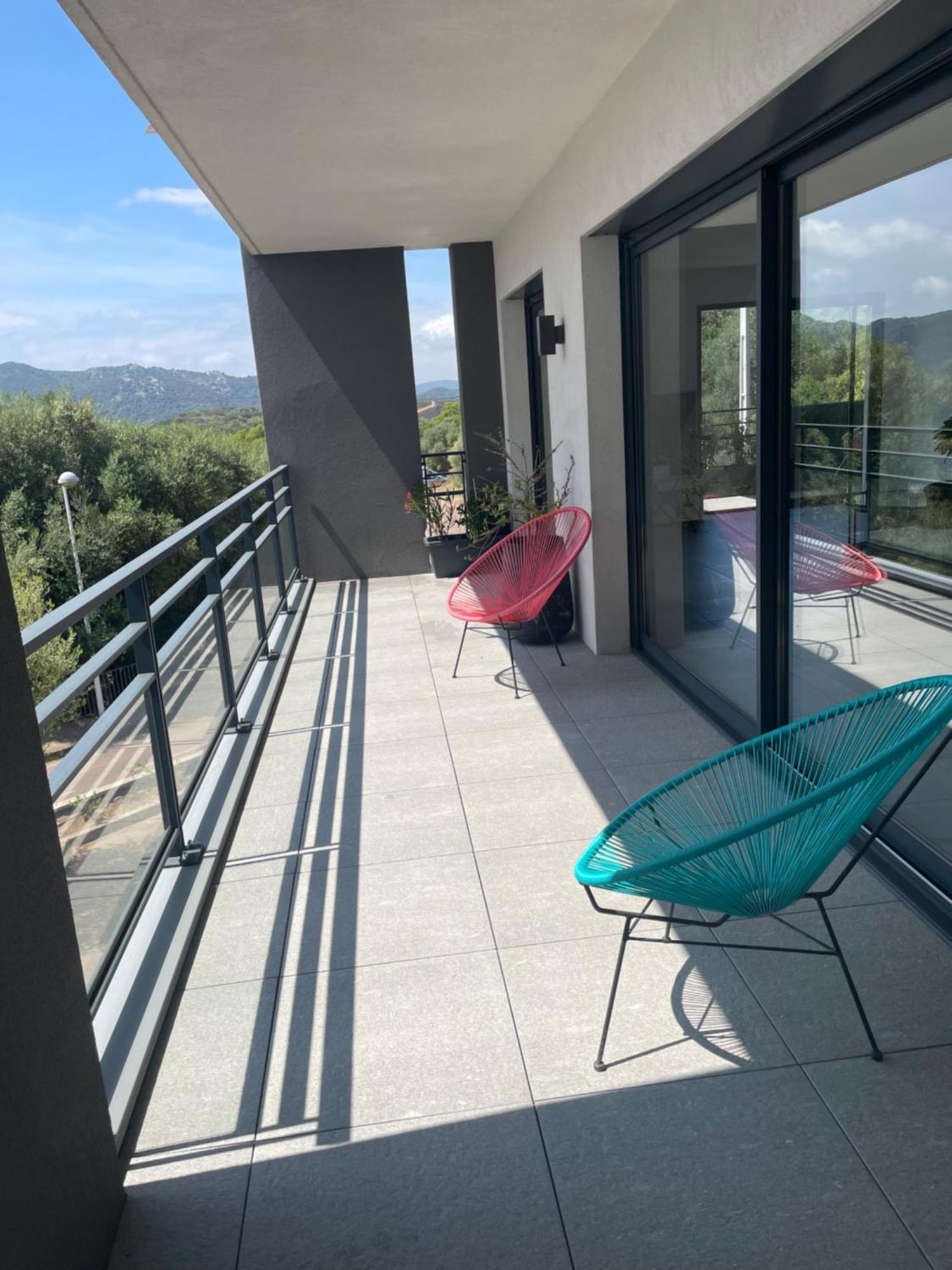 Bel Appartement Spacieux A Porto-Vecchio, 10Min A Pieds Du Centre Ville Exteriör bild