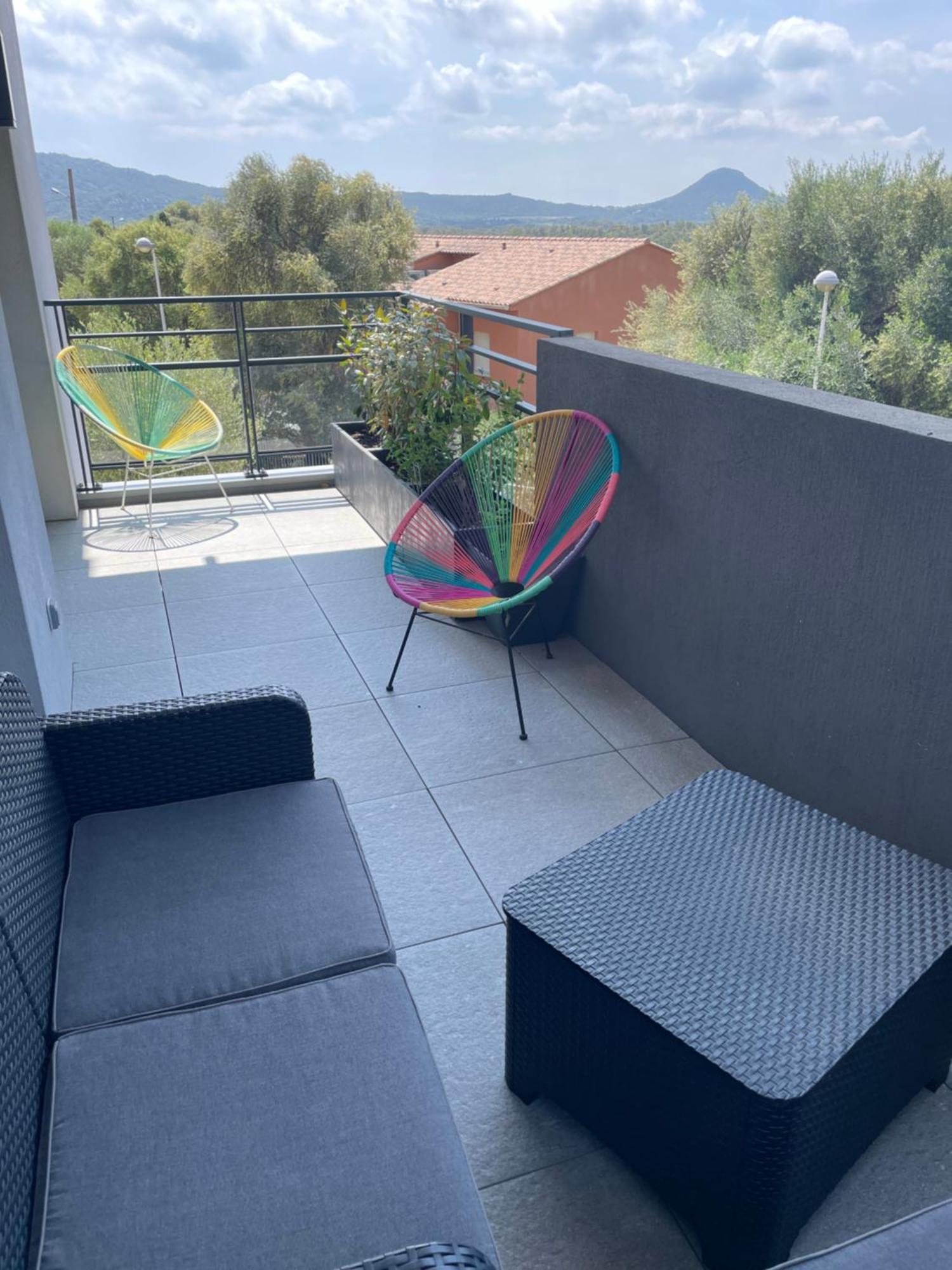 Bel Appartement Spacieux A Porto-Vecchio, 10Min A Pieds Du Centre Ville Exteriör bild